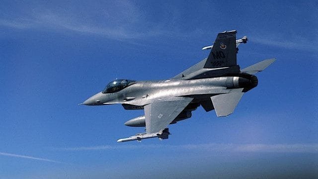 Belçika'nın F-16 Savaş Jetlerinin Ukrayna'ya Transferi Ertelendi